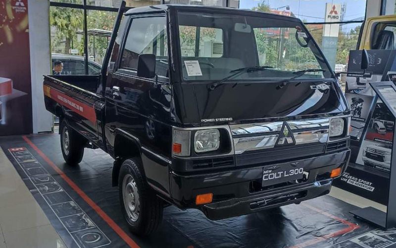 5 Keunggulan Mitsubishi L300 Dibandingkan Isuzu Traga